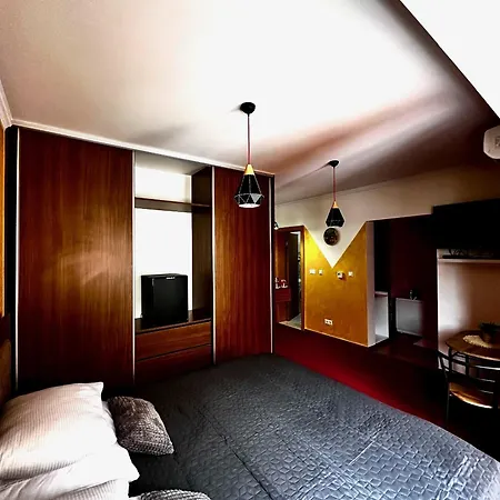 Magic Star Jacuzzi Apartment *